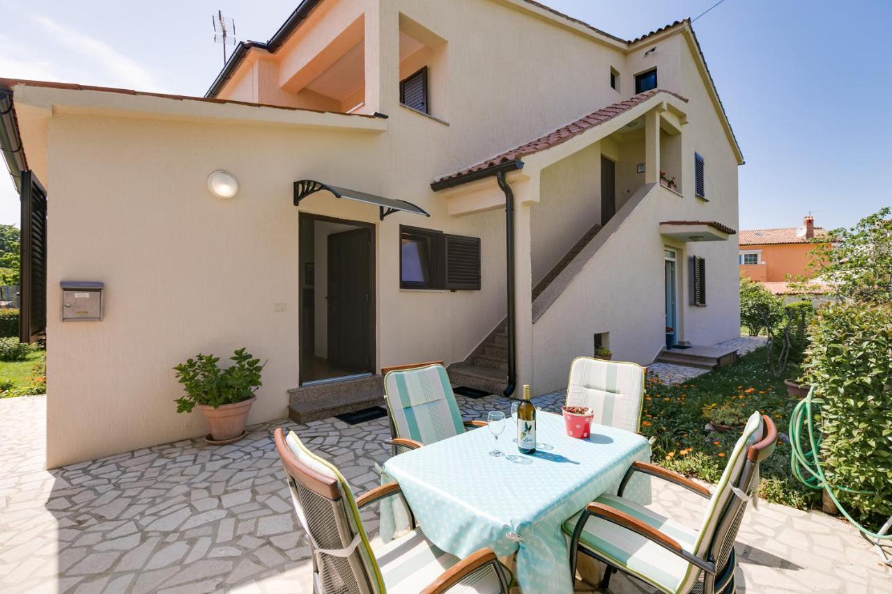 Apartments Marija Funtana Εξωτερικό φωτογραφία