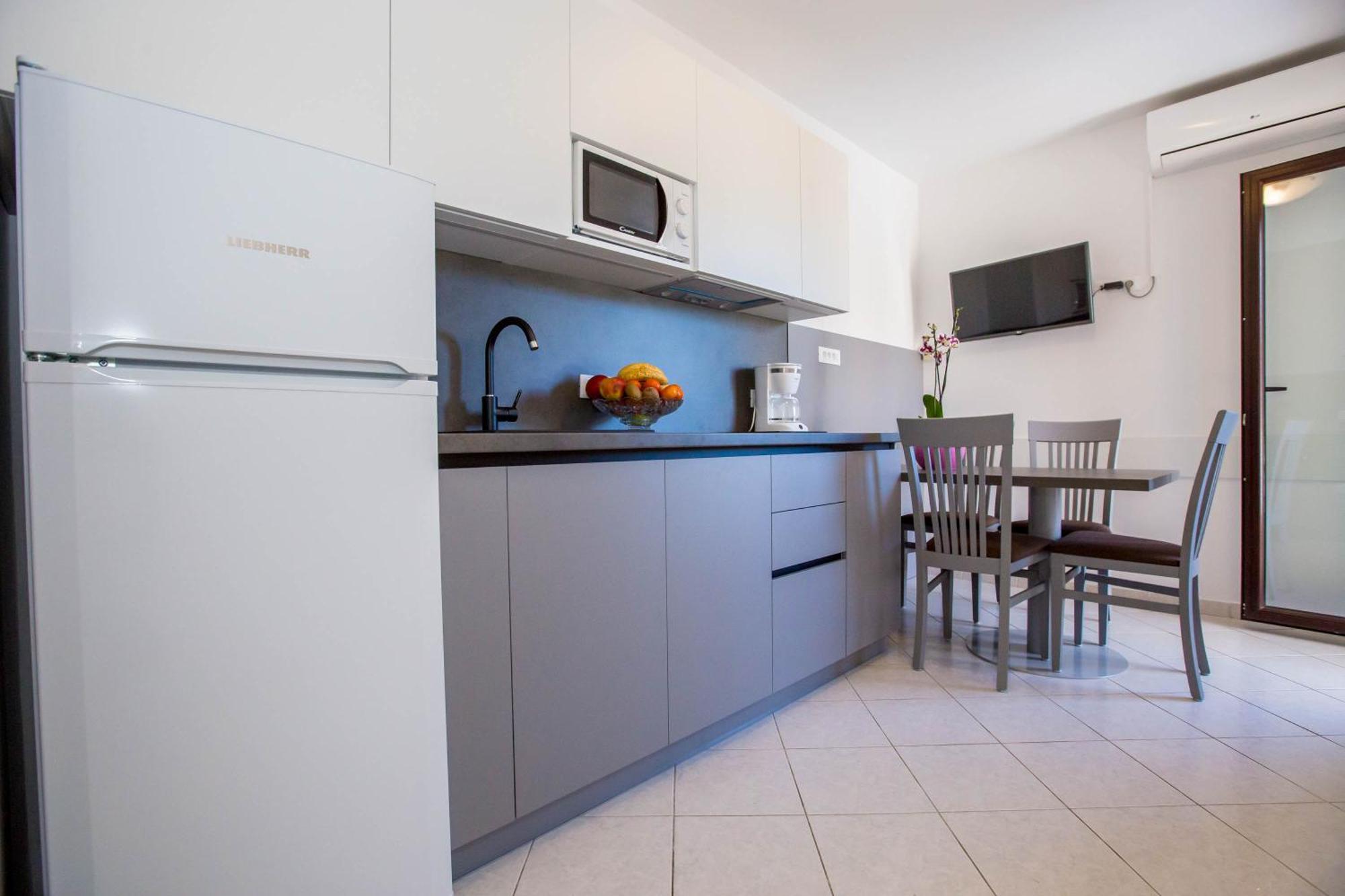 Apartments Marija Funtana Εξωτερικό φωτογραφία